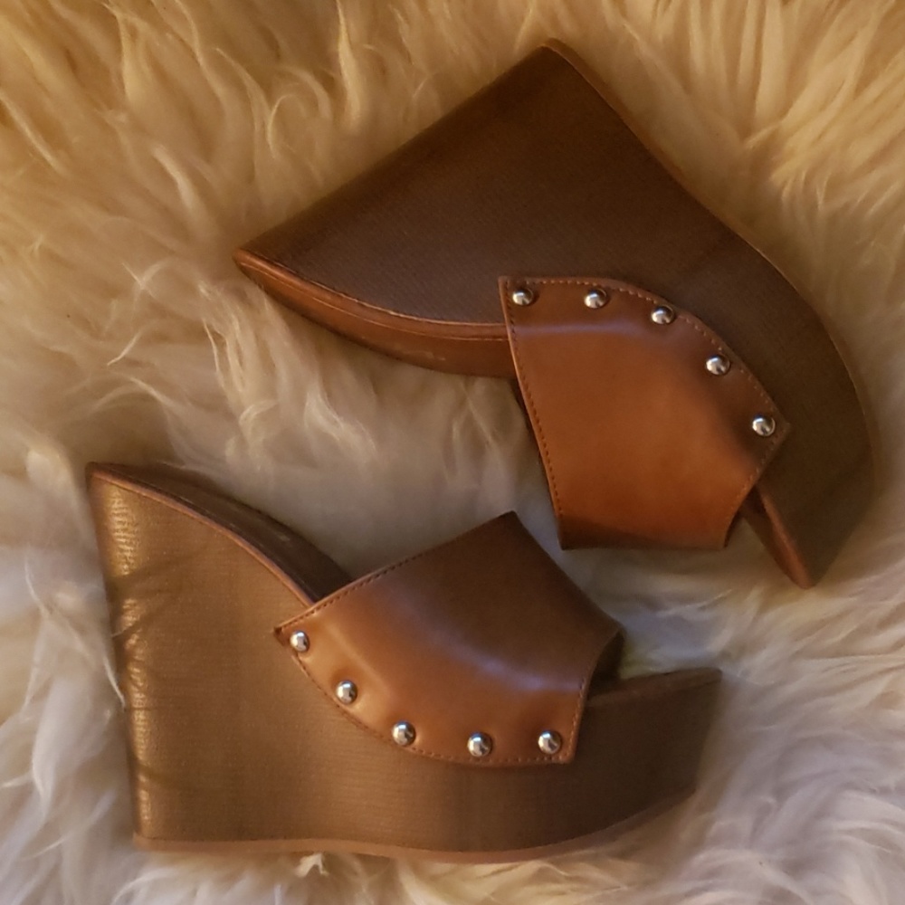 Soda Brown Wedge